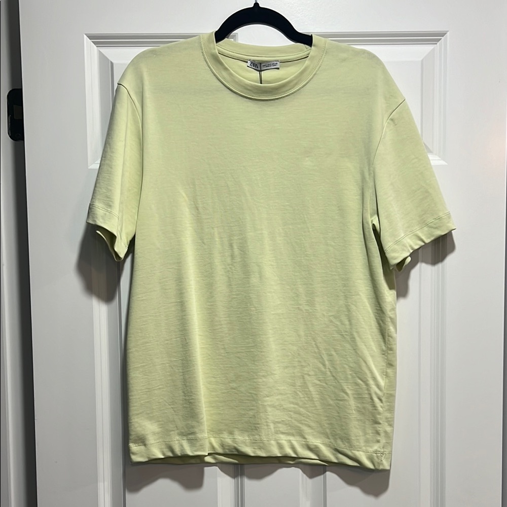 NWT Zara Men's Light Green T-Shirt